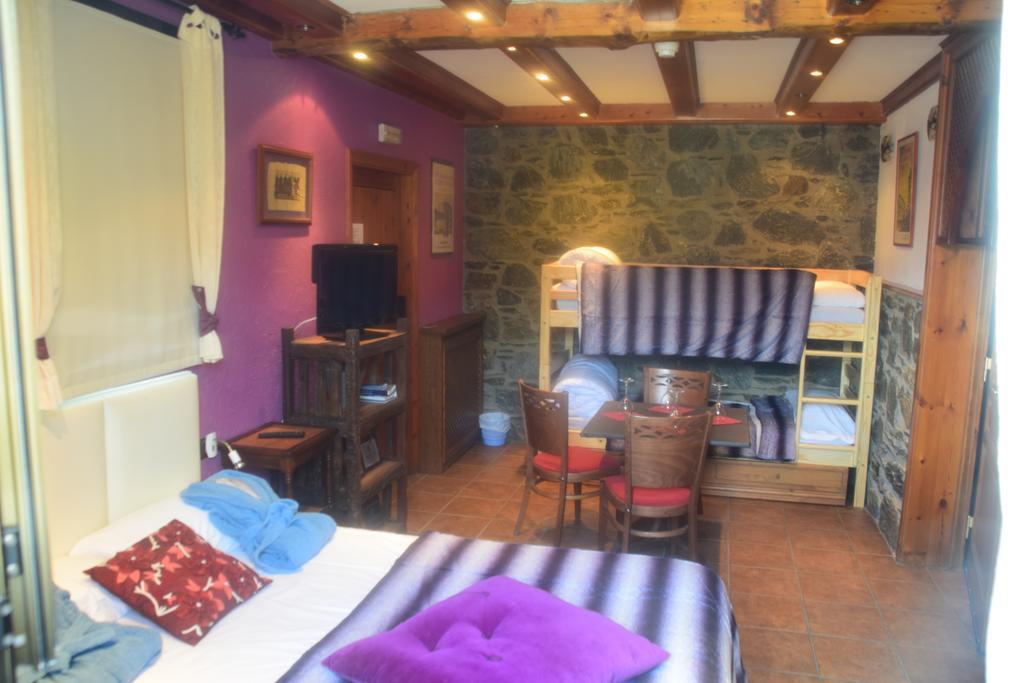 Casa Rural Restaurant Borda Patxeta カニーリョ 部屋 写真